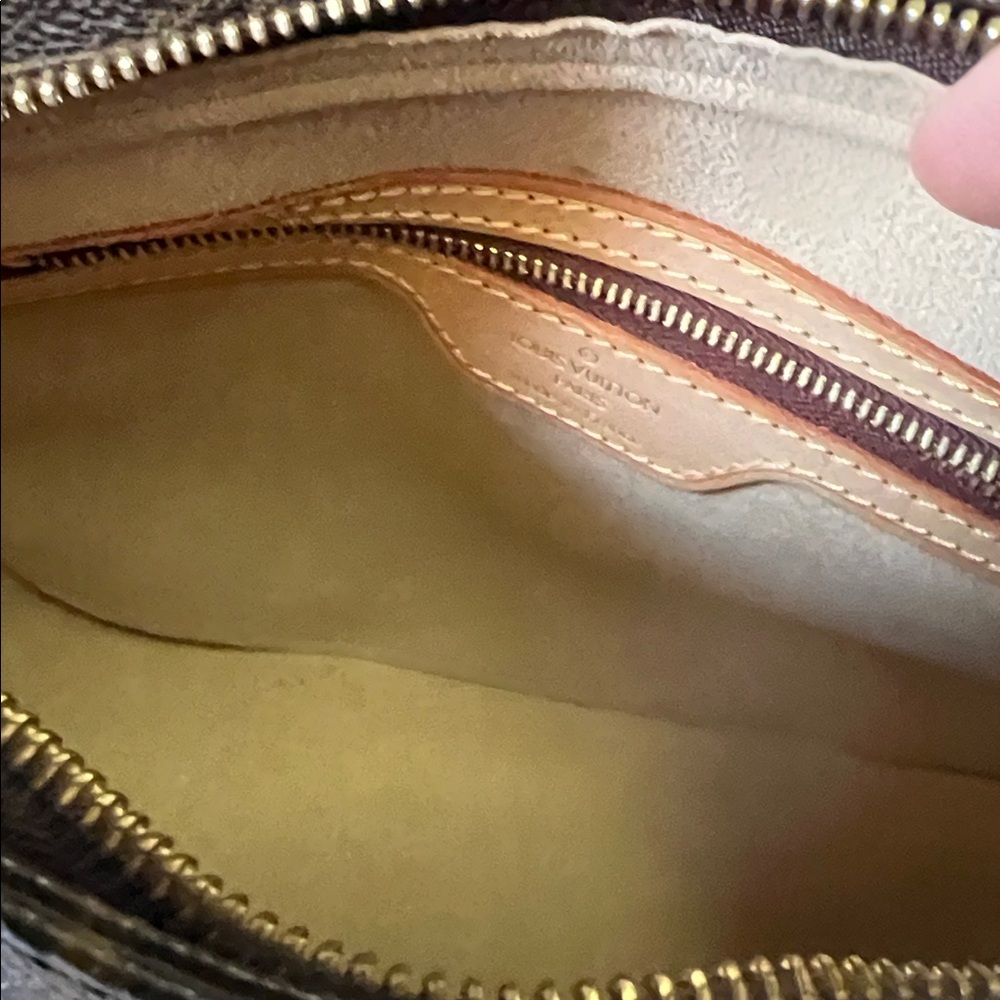 Louse Vuitton Looping M bag - Picture 8 of 10